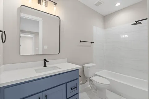 $349,900 | 5822 Highland Sun Lane, Houston, TX 77091