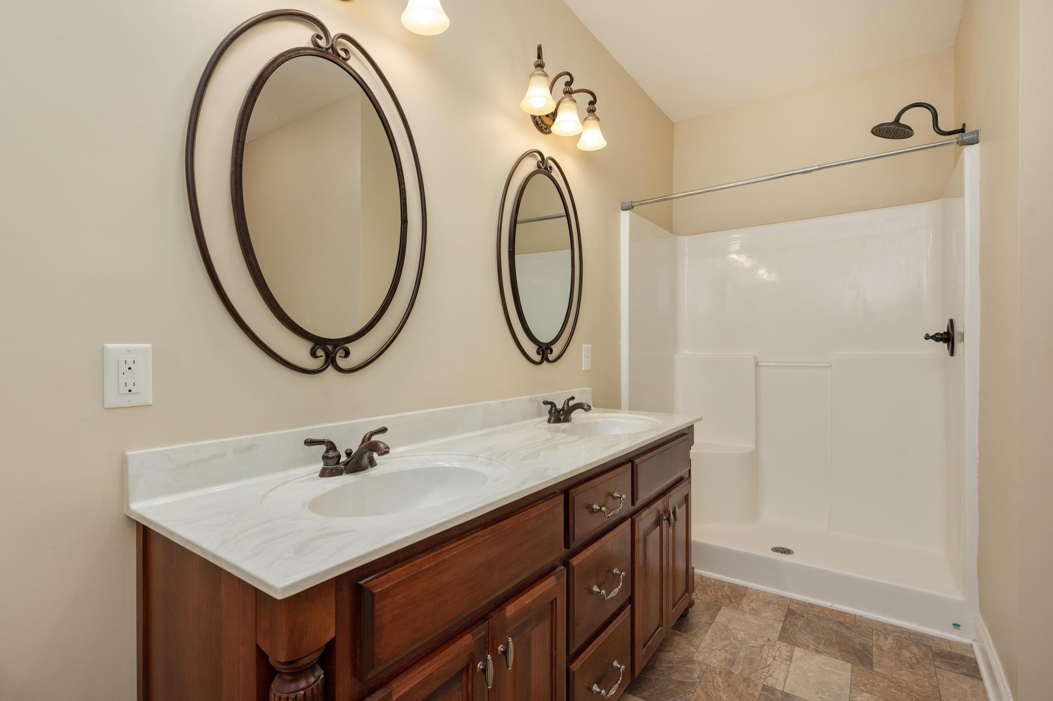643 Central Valley Road Murfreesboro, TN 37129 - Photo 7 of 19 Gallery Image 7
