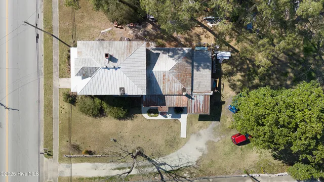 $150,000 | 329 West Jones Street, Trenton, NC 28585