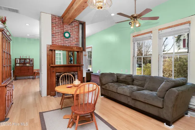 $150,000 | 329 West Jones Street, Trenton, NC 28585