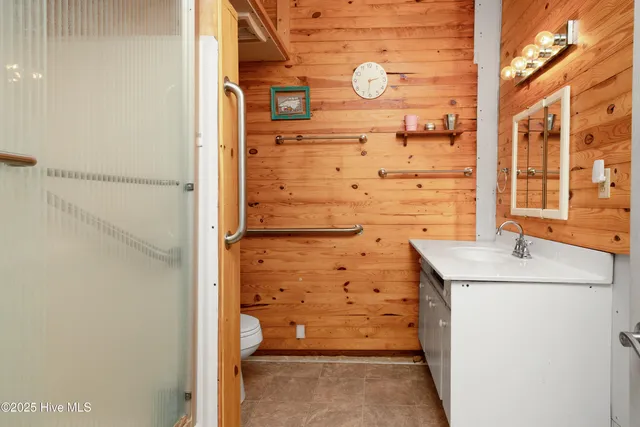 $150,000 | 329 West Jones Street, Trenton, NC 28585