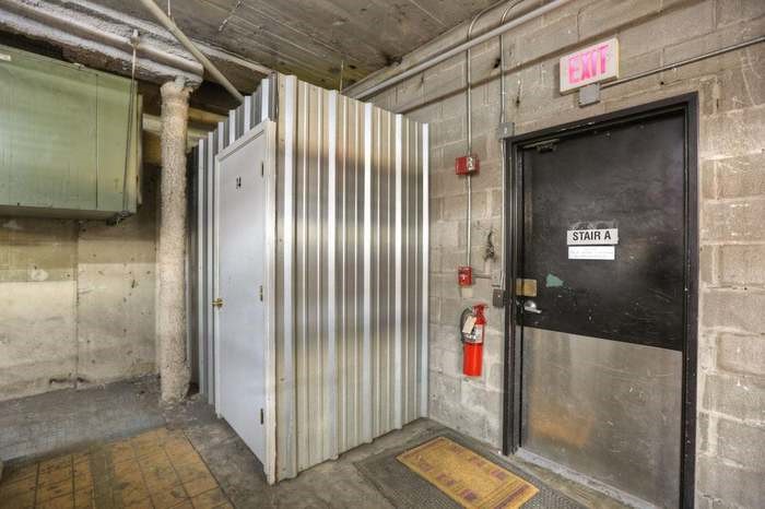705 Main Street, Unit 315 Houston, TX 77002 - Photo 11 of 16 a view of elevator