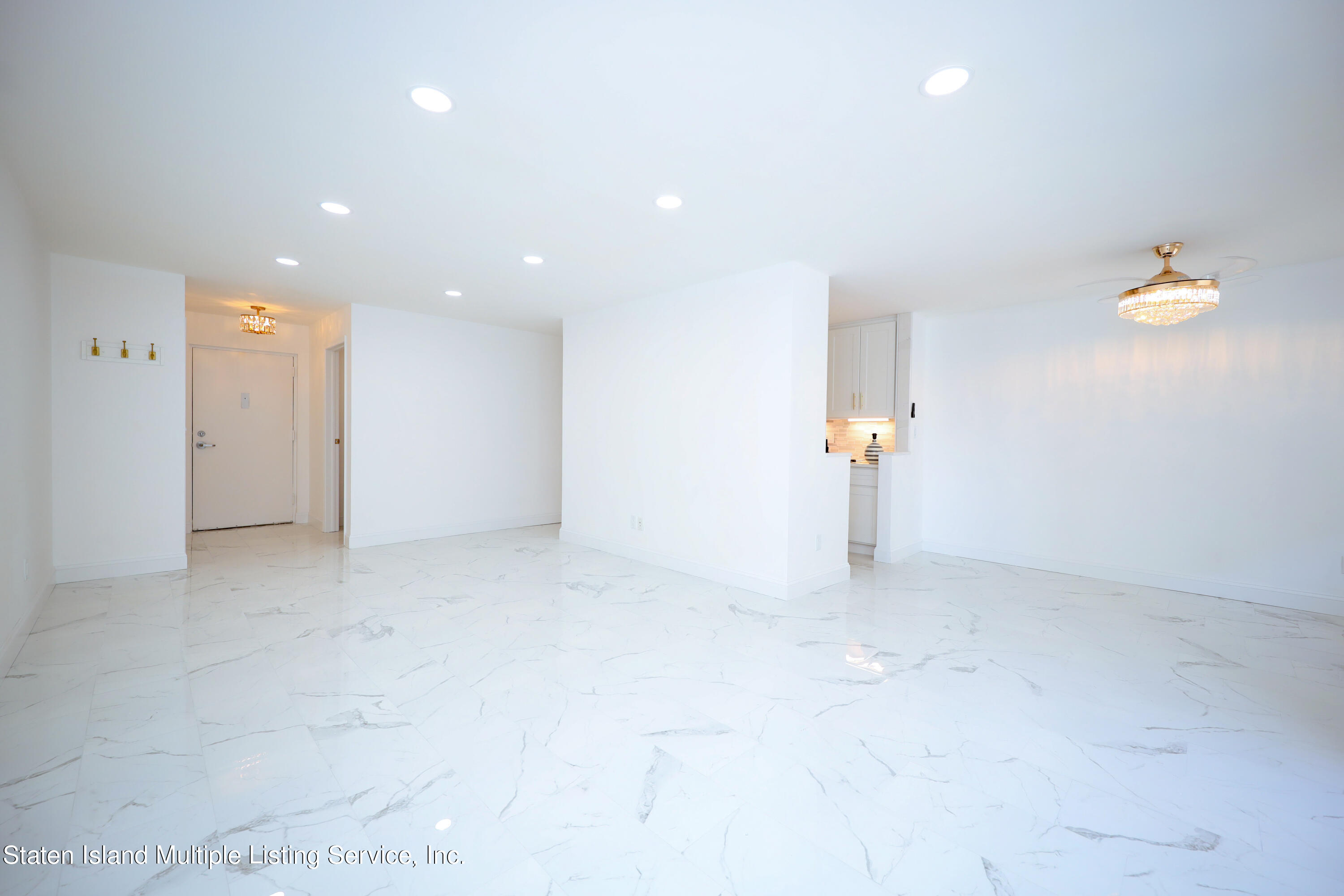 80 Richmond Hill Road, Unit 2M Staten Island, NY 10314 - Photo 11 of 23 D0033EA3-983D-4B79-937C-0830030558F3