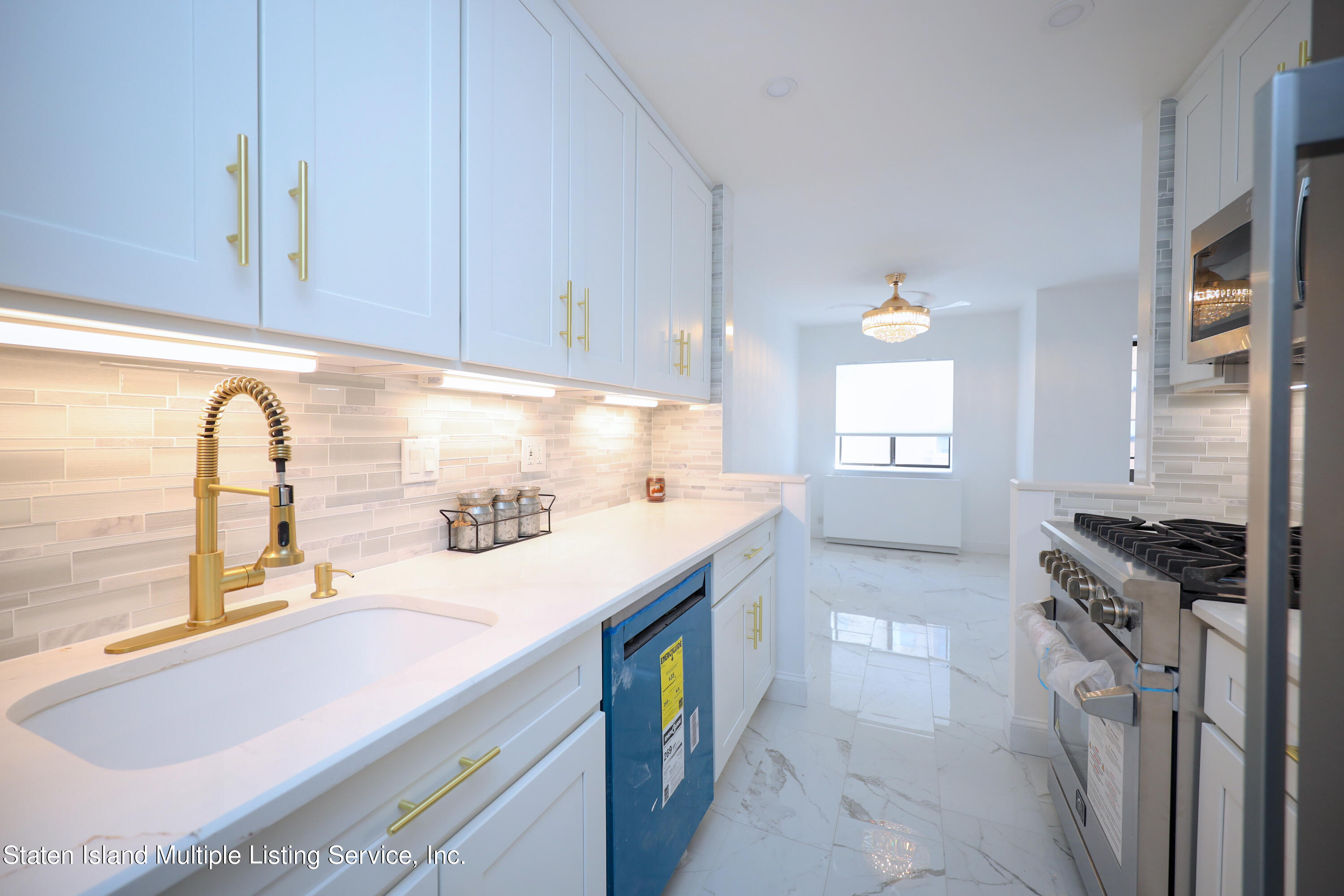 80 Richmond Hill Road, Unit 2M Staten Island, NY 10314 - Photo 13 of 23 2F0BB9E0-E2B3-4F12-BC5A-F554447D3BBF