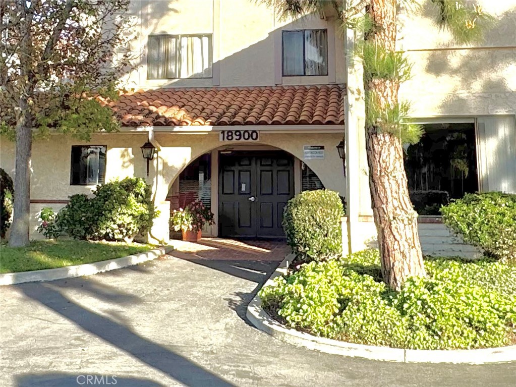 18900 Delaware Street, Unit 352 Huntington Beach, CA 92648 - Photo 2 of 17