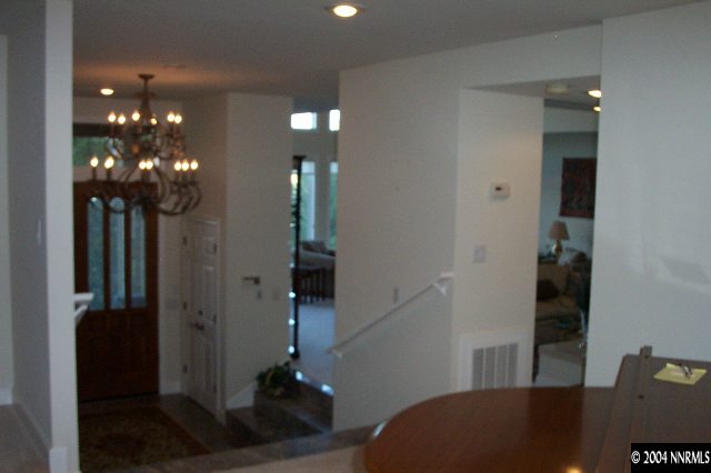 2755 West Lakeridge Reno, NV 89509 - Photo 4 of 8 view of hall way with mirror