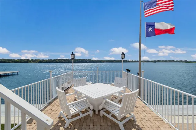 $2,944,444 | 100 South Waterway, Kingsland, TX 78639