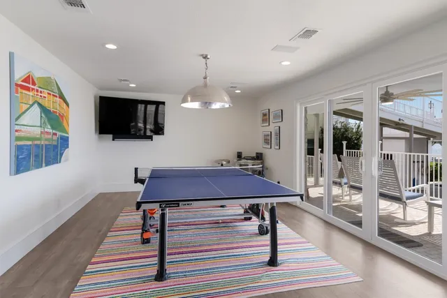 $2,944,444 | 100 South Waterway, Kingsland, TX 78639