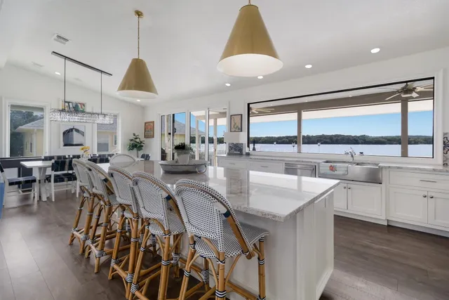 $2,944,444 | 100 South Waterway, Kingsland, TX 78639