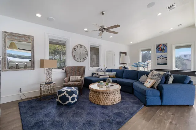 $2,944,444 | 100 South Waterway, Kingsland, TX 78639