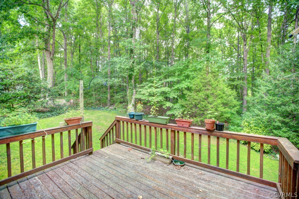 6001 Lansgate Road Midlothian, VA 23112 - Photo 3 of 24 a view of a wooden deck
