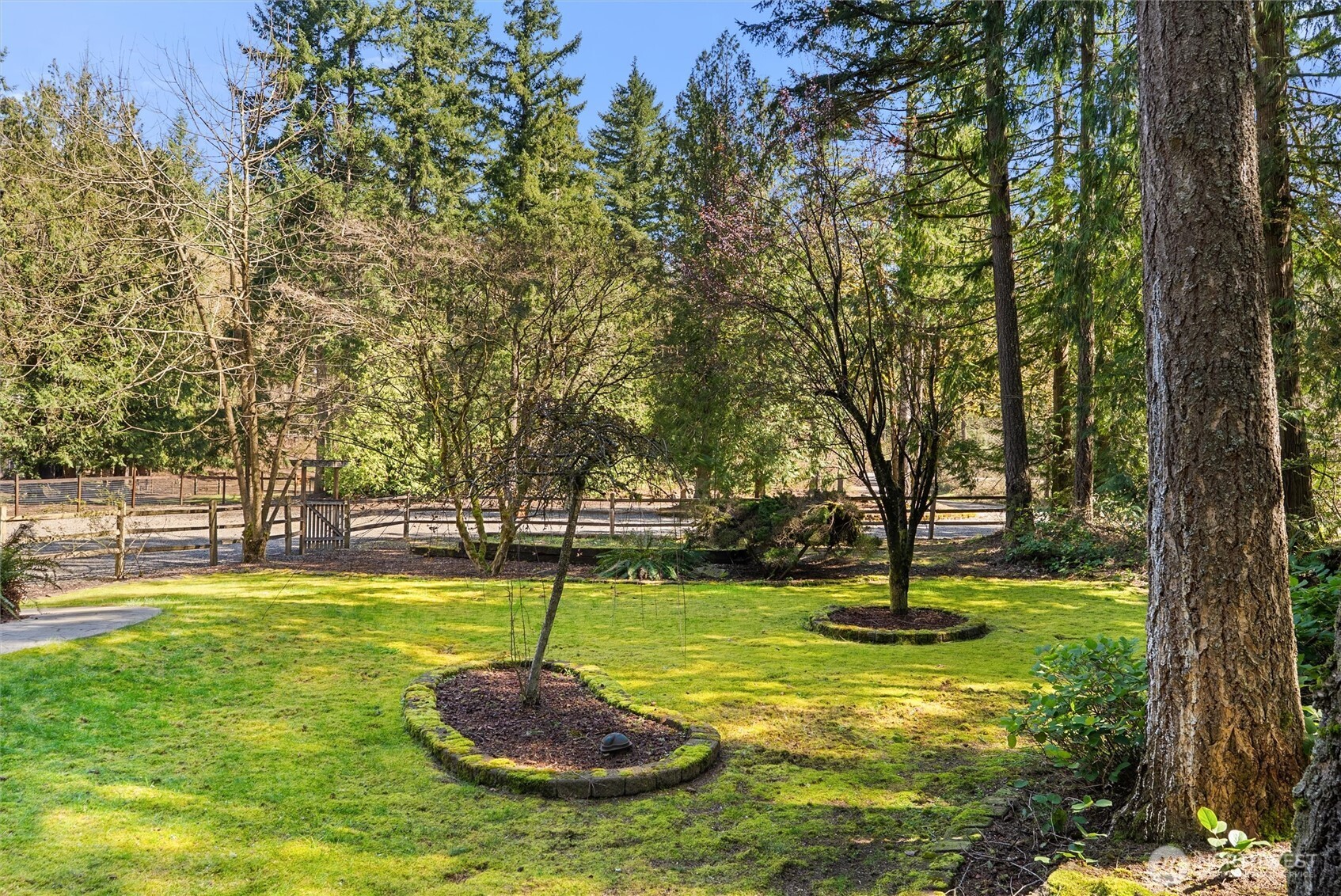 27422 Southeast 236th Street Maple Valley, WA 98038 - Photo 32 of 34