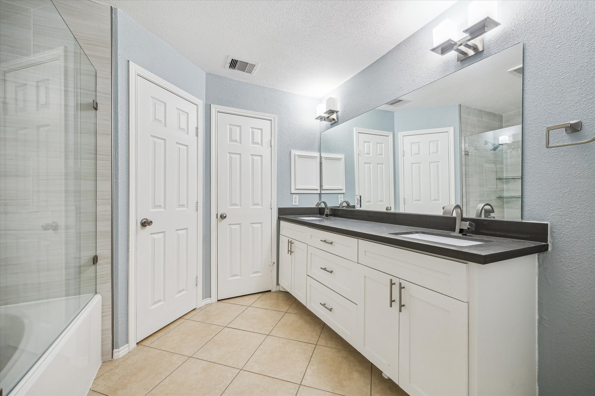 5239 Schuler Street, Unit C Houston, TX 77007 - Photo 12 of 21