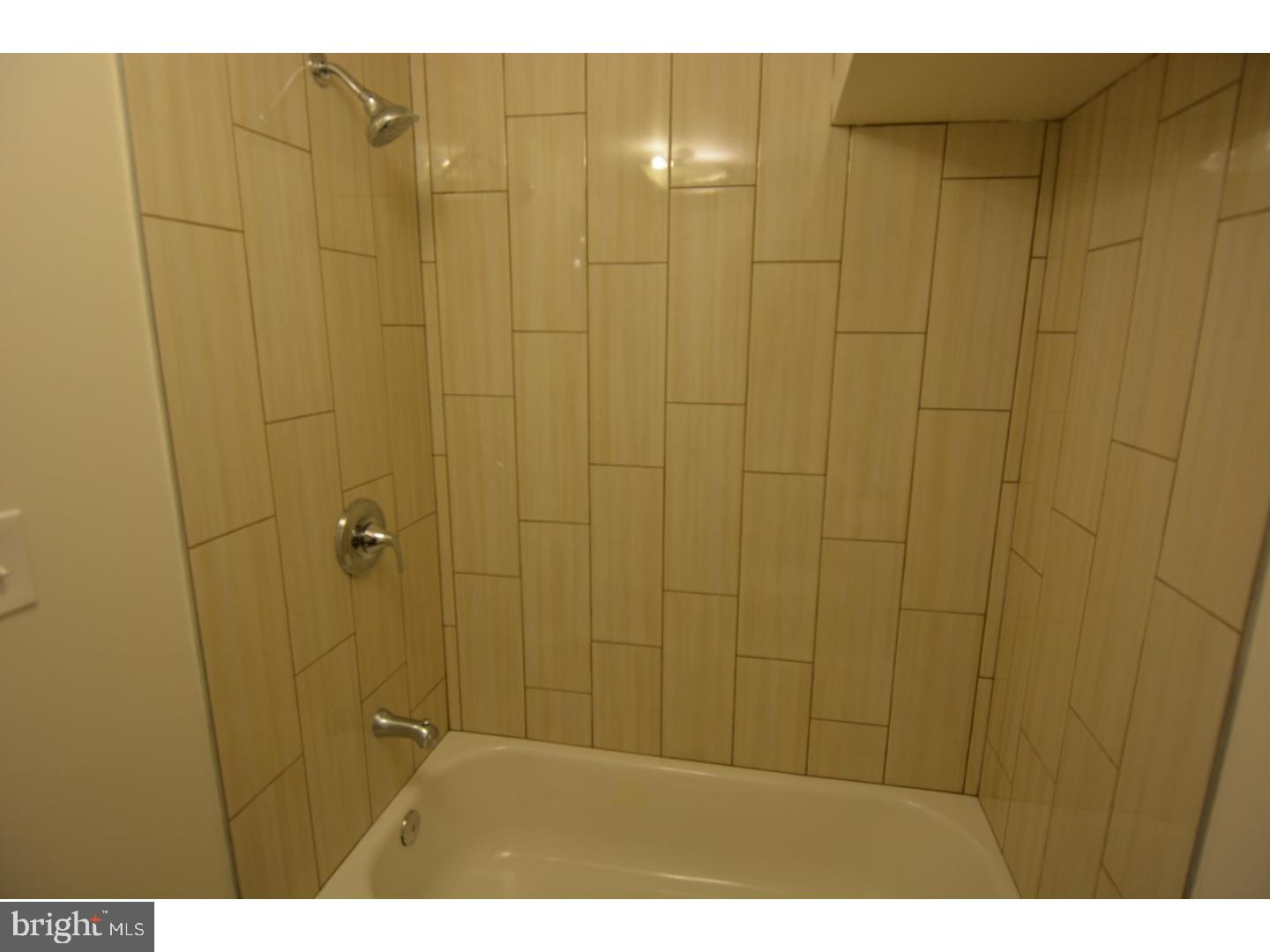 544 Marwood Road Philadelphia, PA 19120 - Photo 15 of 17 Bathroom