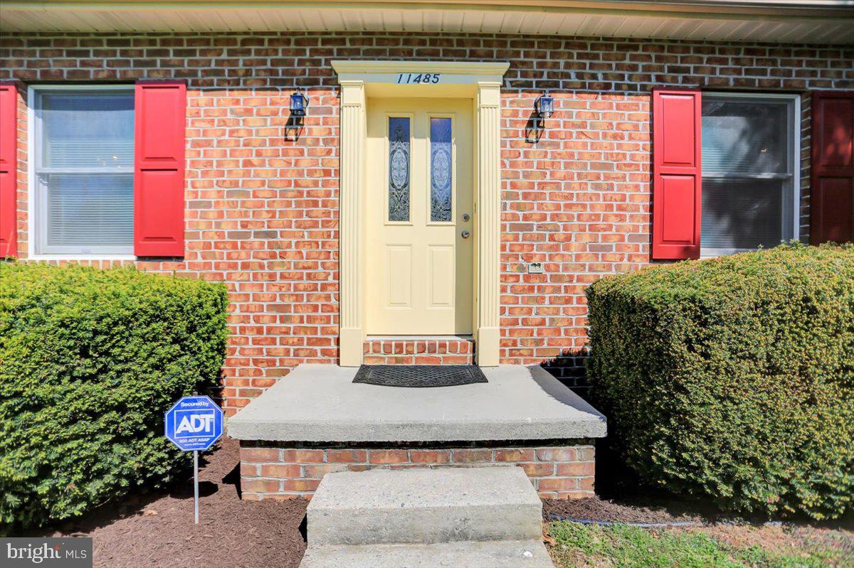11485 Old Forge Road Waynesboro, PA 17268 - Photo 4 of 51 Gallery Image 4