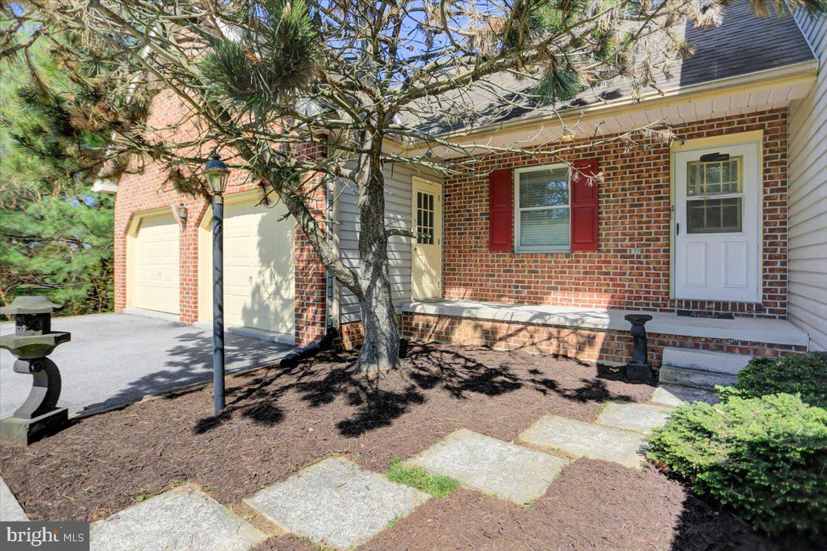 11485 Old Forge Road Waynesboro, PA 17268 - Photo 5 of 51 Gallery Image 5
