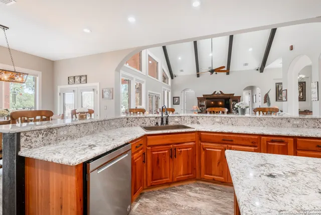 $1,275,000 | 103 Rio Grande Drive, Blanco, TX 78606