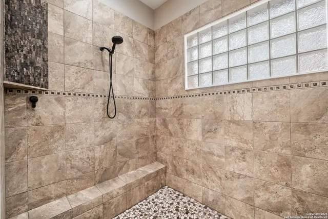 $1,275,000 | 103 Rio Grande Drive, Blanco, TX 78606