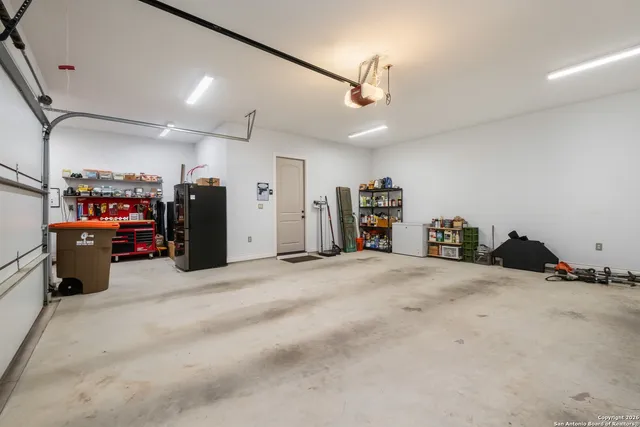 $1,275,000 | 103 Rio Grande Drive, Blanco, TX 78606