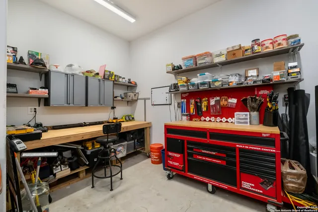 $1,275,000 | 103 Rio Grande Drive, Blanco, TX 78606