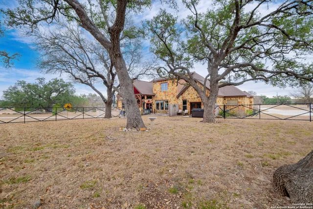 $1,275,000 | 103 Rio Grande Drive, Blanco, TX 78606