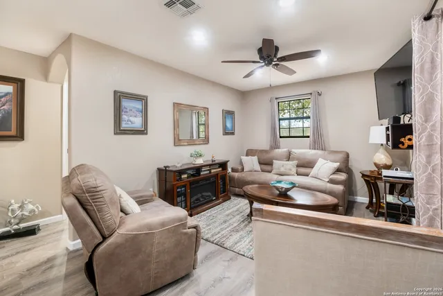 $1,275,000 | 103 Rio Grande Drive, Blanco, TX 78606