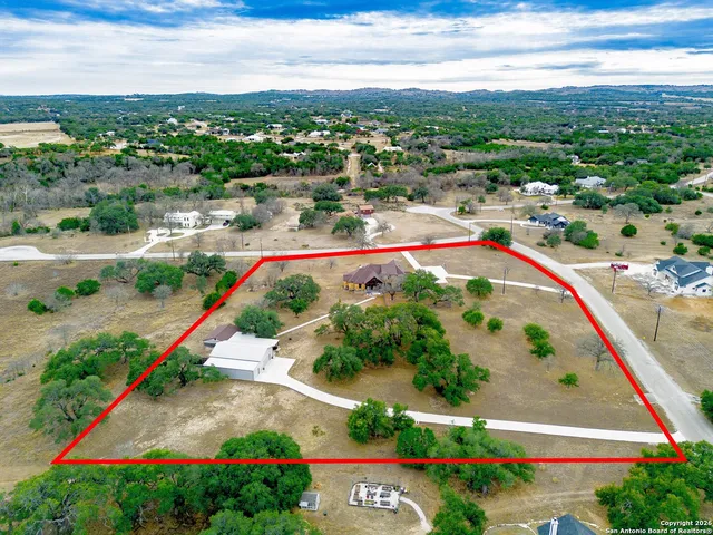 $1,275,000 | 103 Rio Grande Drive, Blanco, TX 78606