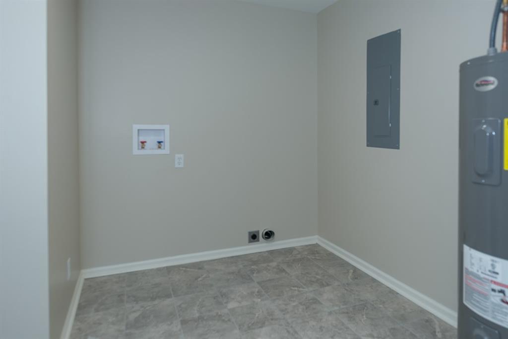 7353 Johnson Road Indianapolis, IN 46250 - Photo 16 of 25 Gallery Image 16