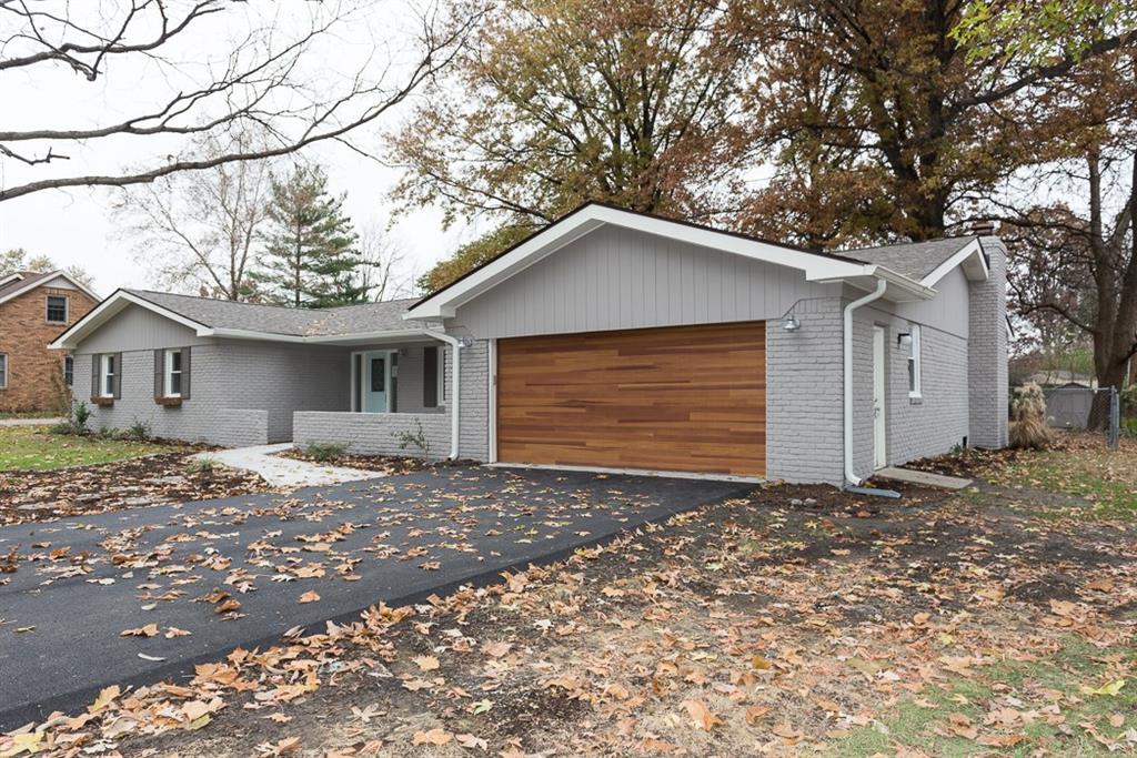 7353 Johnson Road Indianapolis, IN 46250 - Photo 3 of 25 Gallery Image 3