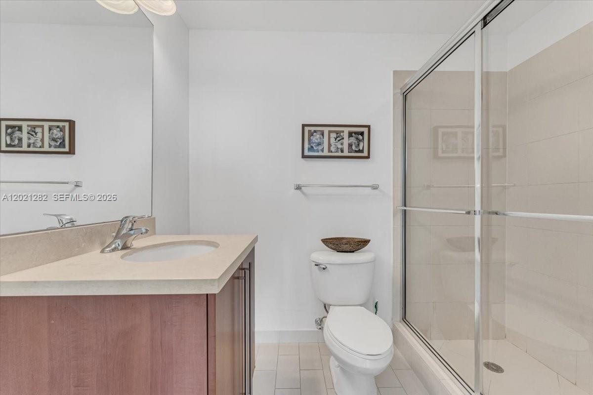 79 Southwest 12th Street, Unit 3401S Miami, FL 33130 - Photo 13 of 25