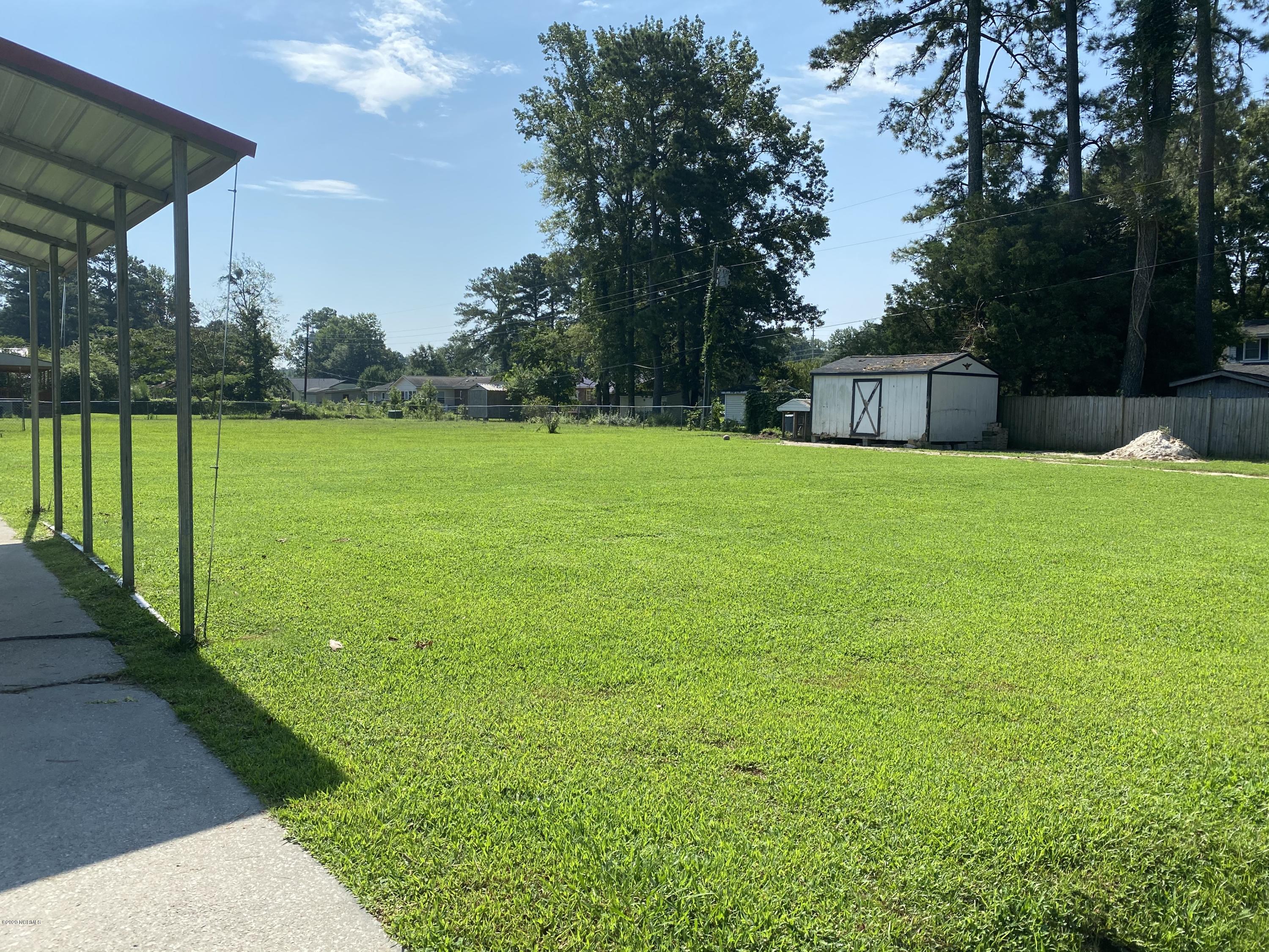 201 Mansfield Road Washington, NC 27889 - Photo 22 of 23 022Backyard