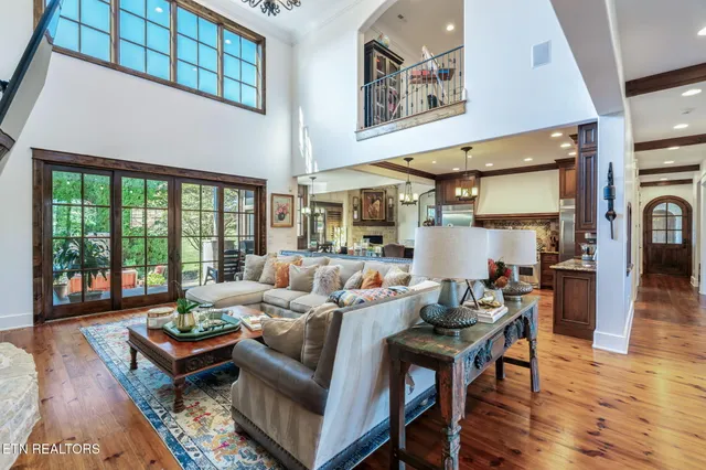 $2,700,000 | 203 Lake Forest Way, Louisville, TN 37777