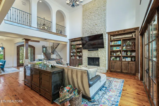 $2,700,000 | 203 Lake Forest Way, Louisville, TN 37777