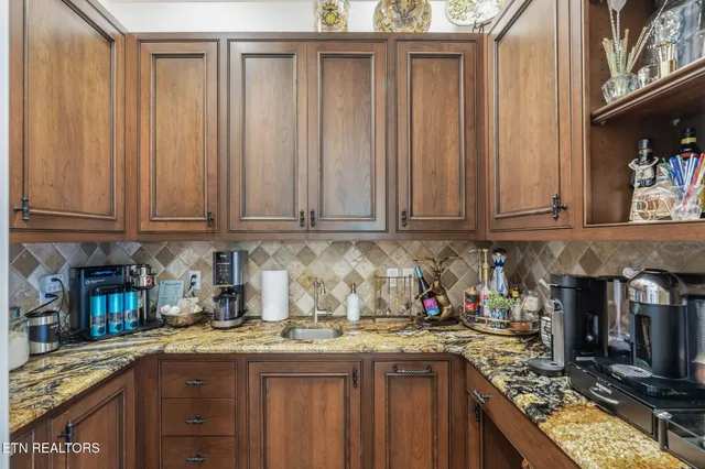 $2,700,000 | 203 Lake Forest Way, Louisville, TN 37777