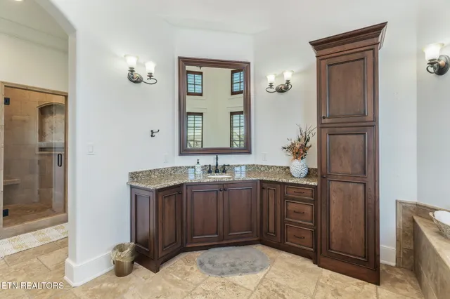 $2,700,000 | 203 Lake Forest Way, Louisville, TN 37777