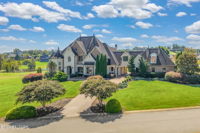 $2,700,000 | 203 Lake Forest Way, Louisville, TN 37777