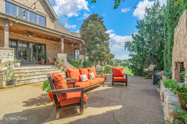 $2,700,000 | 203 Lake Forest Way, Louisville, TN 37777