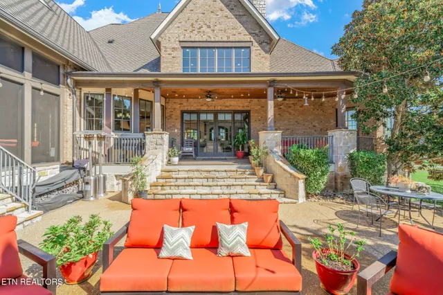 $2,700,000 | 203 Lake Forest Way, Louisville, TN 37777