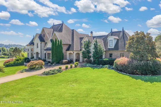 $2,700,000 | 203 Lake Forest Way, Louisville, TN 37777