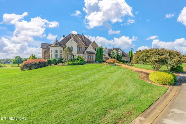 $2,700,000 | 203 Lake Forest Way, Louisville, TN 37777