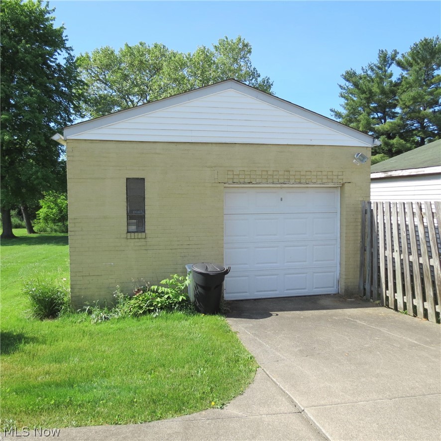 137 State Road Northwest Warren, OH 44483 - Photo 23 of 32 Gallery Image 23