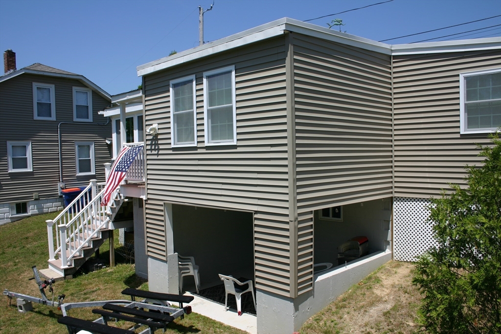 5 Upland Road Wareham, MA 02558 - Photo 4 of 17