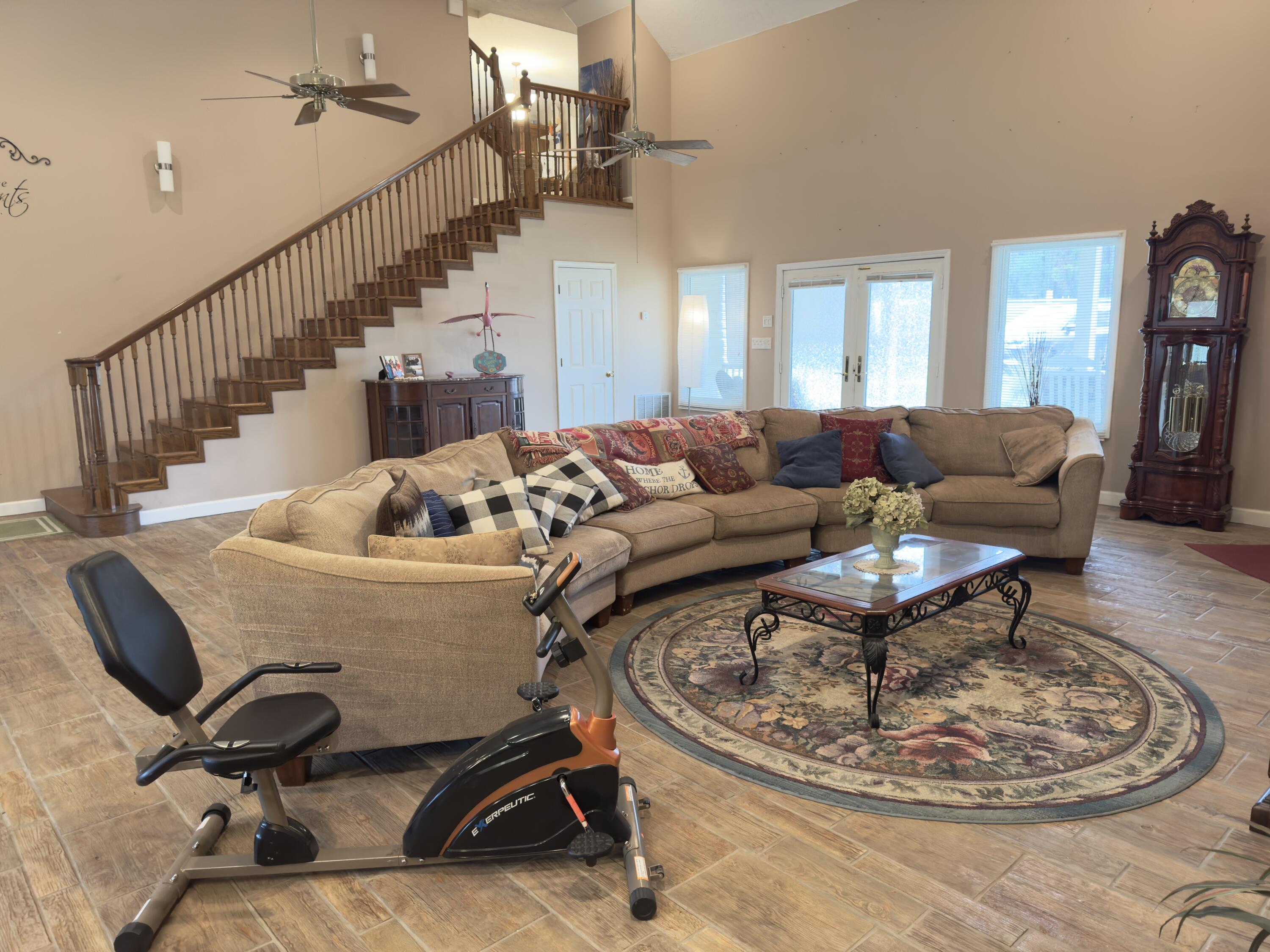 3955 Highway 77 Chipley, FL 32428 - Photo 1 of 54 Great room with Kitchenette