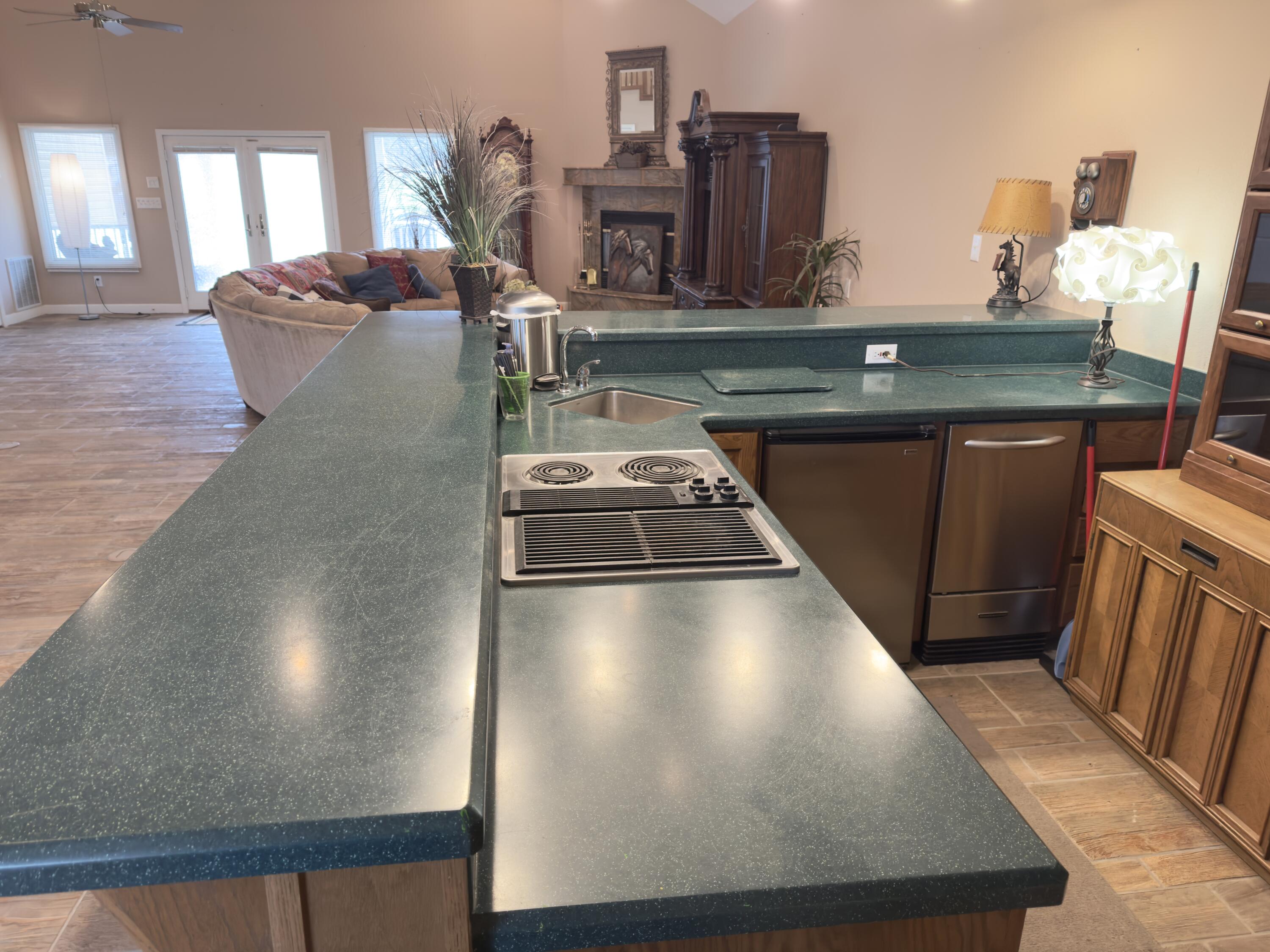 3955 Highway 77 Chipley, FL 32428 - Photo 14 of 54 Great room with Kitchenette