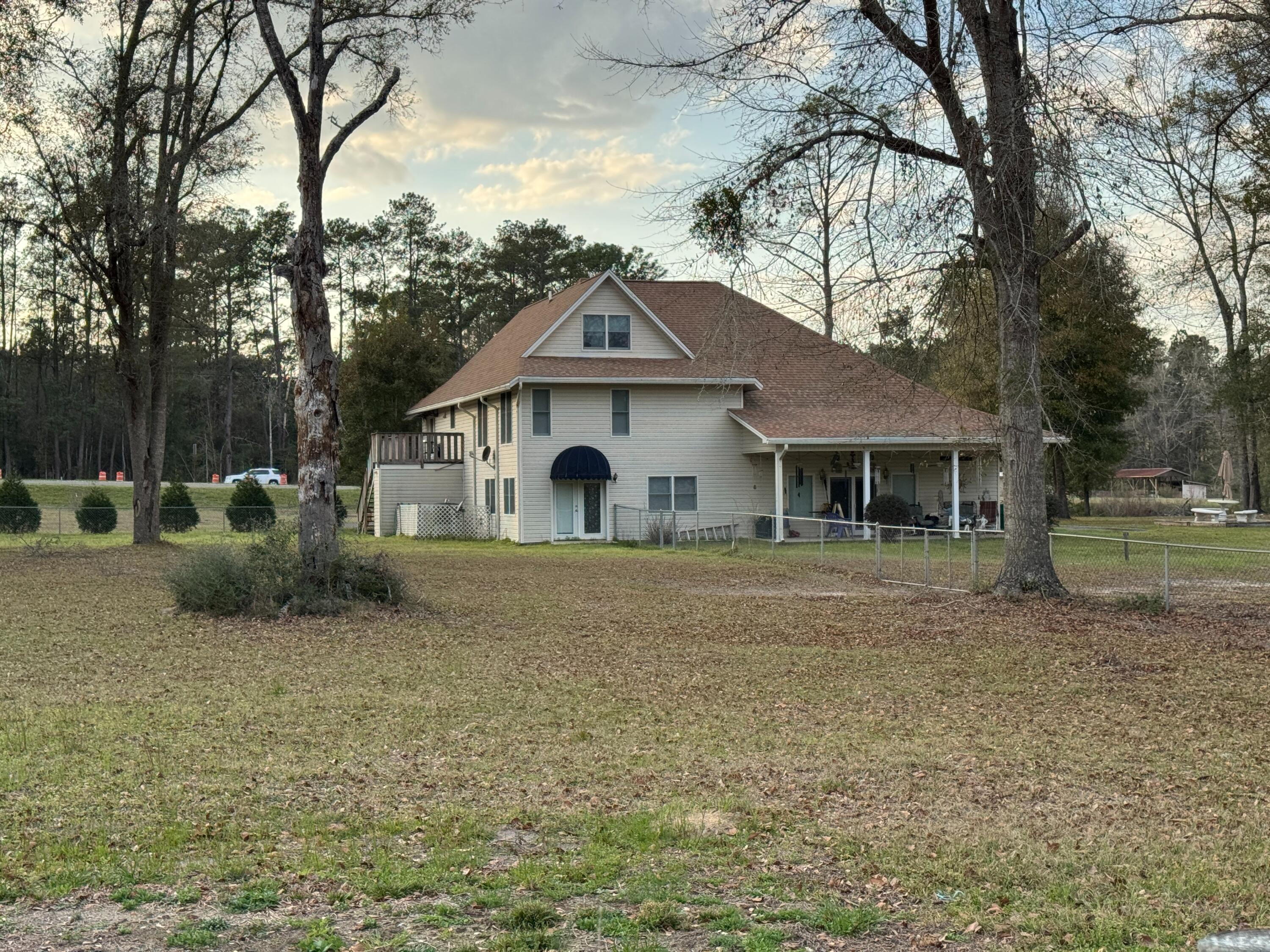 3955 Highway 77 Chipley, FL 32428 - Photo 42 of 54 Rear of Home
