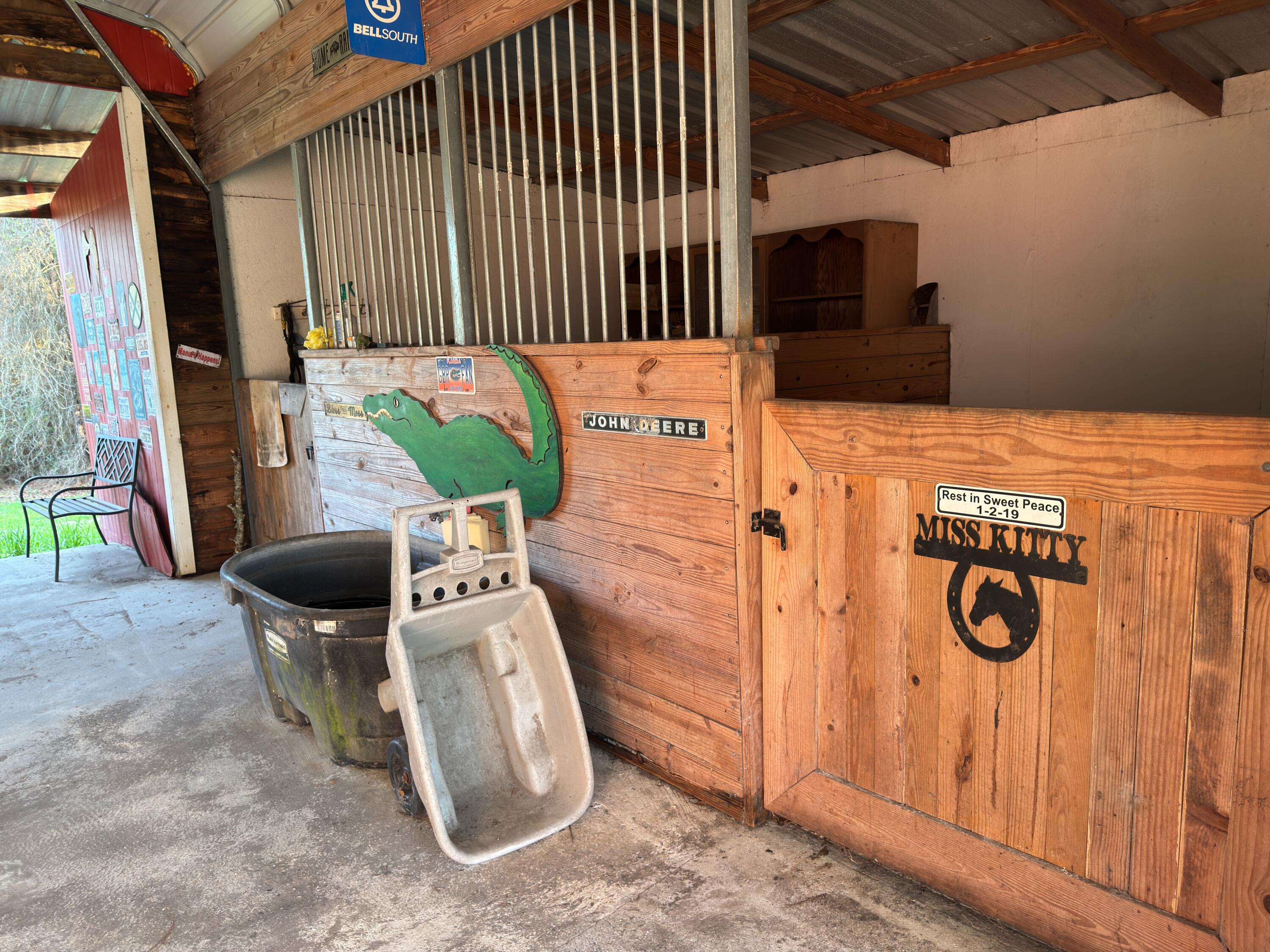 3955 Highway 77 Chipley, FL 32428 - Photo 49 of 54 4-stall Horse Barn