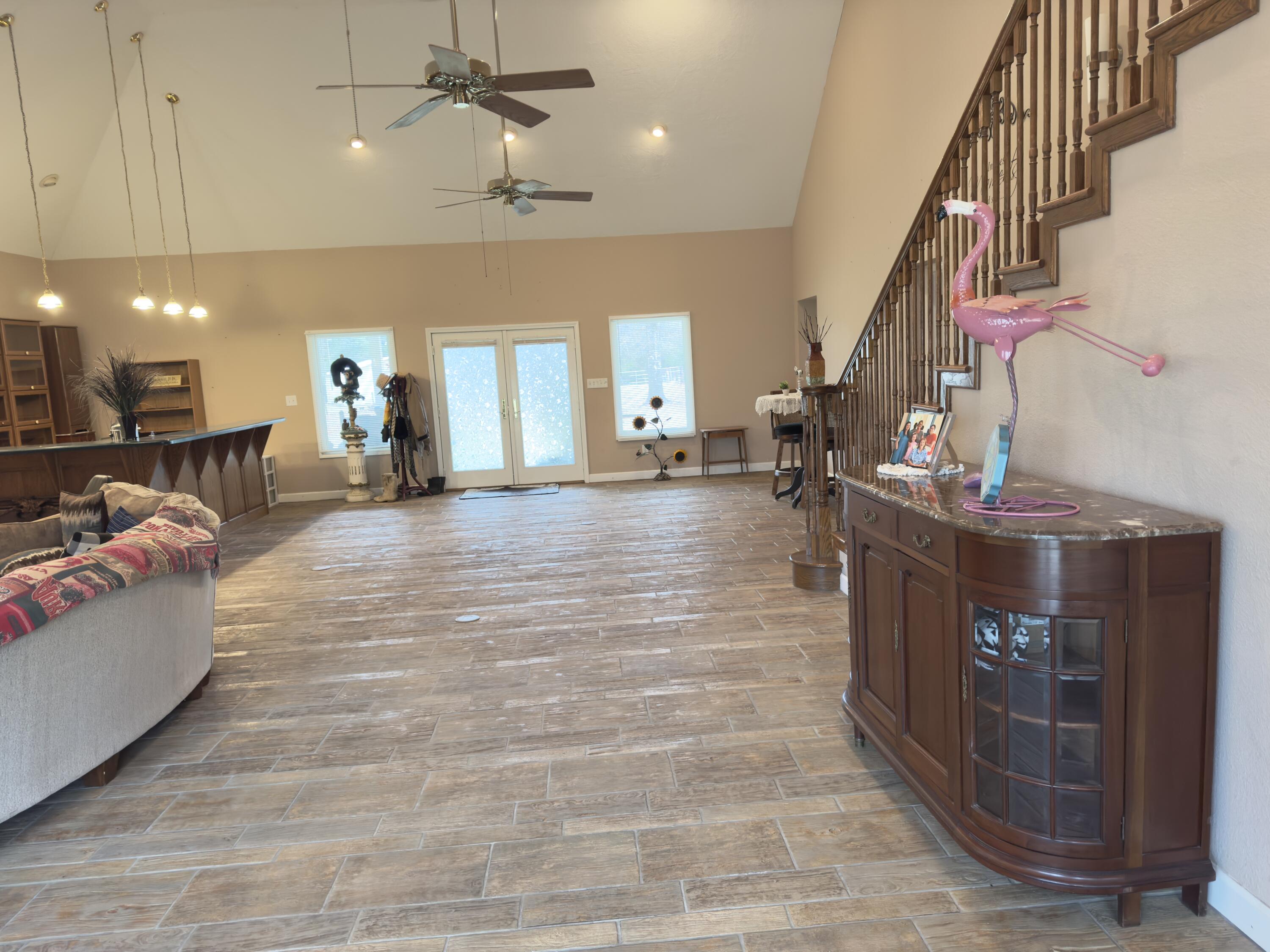3955 Highway 77 Chipley, FL 32428 - Photo 10 of 54 Great room with Kitchenette