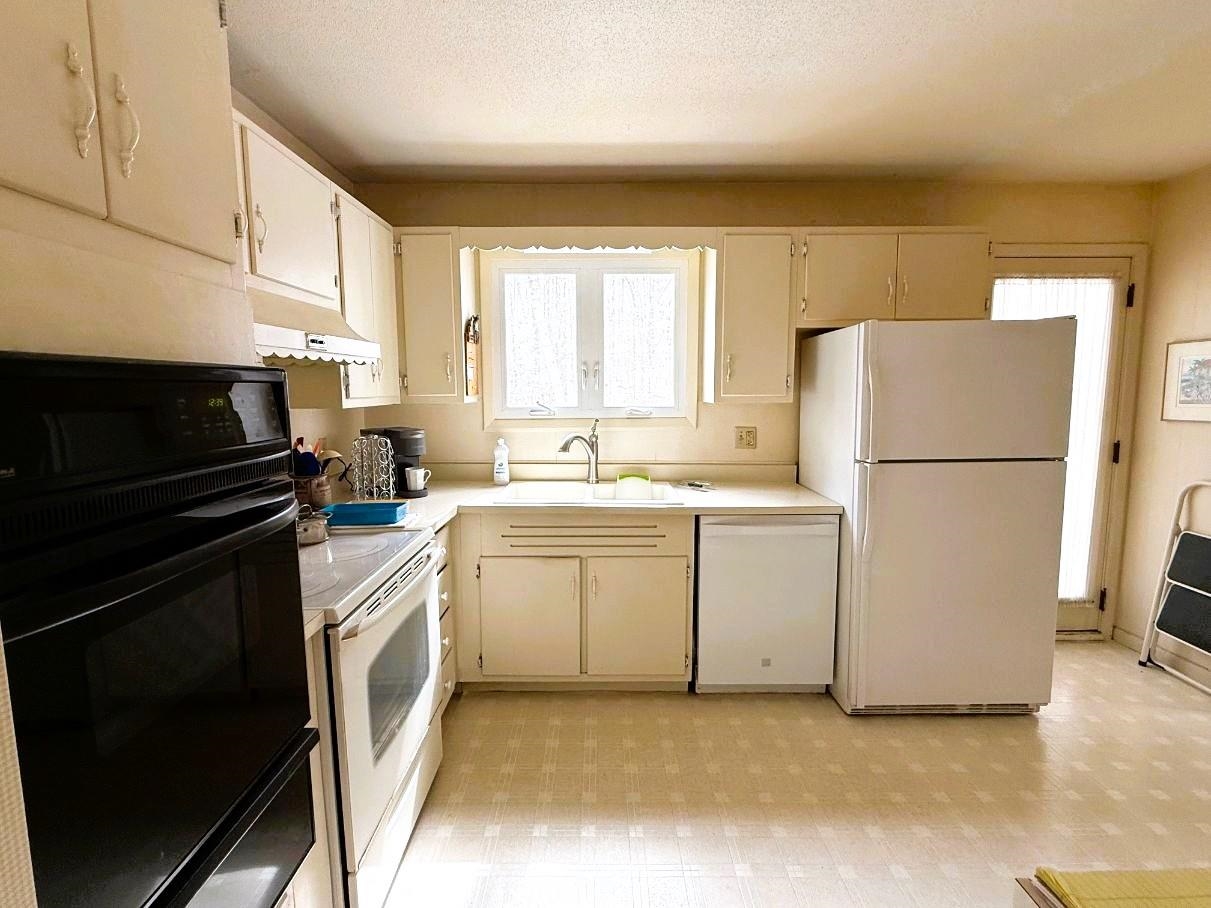 59 White Rock Hill Road Bow, NH 03304 - Photo 8 of 30