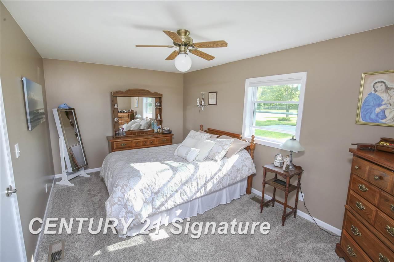 2396 East Chip Road Kawkawlin, MI 48631 - Photo 17 of 42