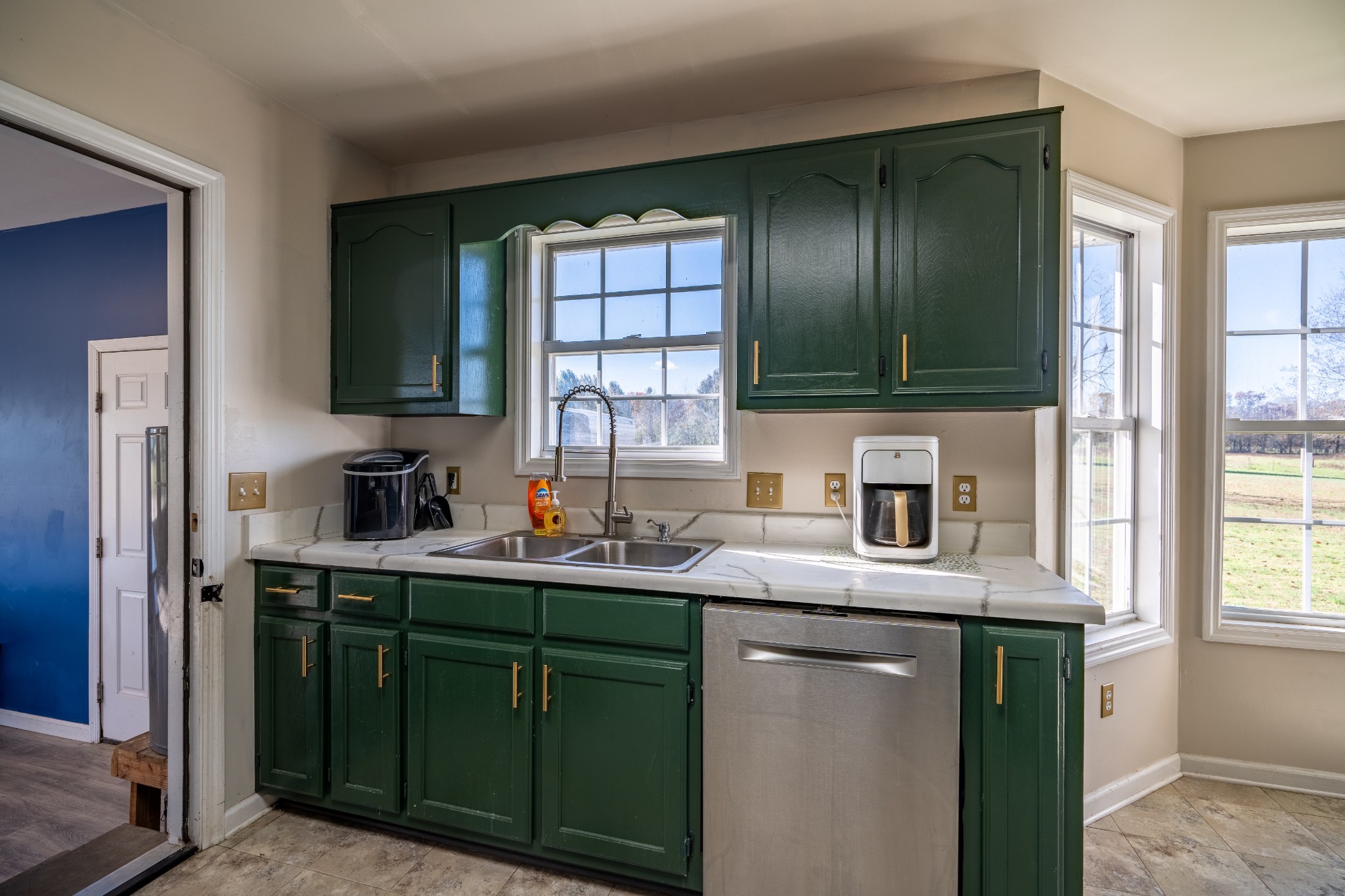 2533 Robertson Road Lawrenceburg, TN 38464 - Photo 19 of 36 Gallery Image 19